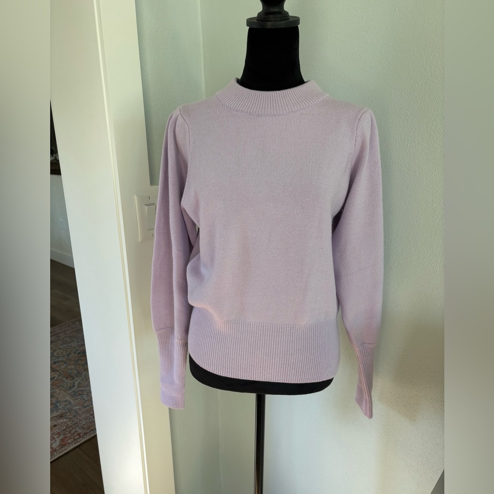 French Connection size XS lavender puffed sleeve sweater EUC